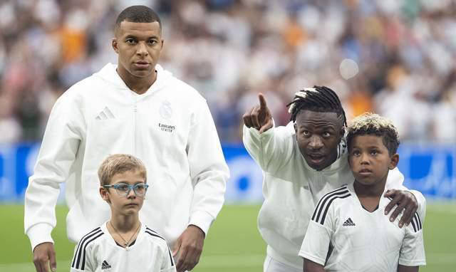 皇马面临抉择：姆巴佩与维尼修斯二选一，弗洛伦蒂诺与技术团队矛盾激化！